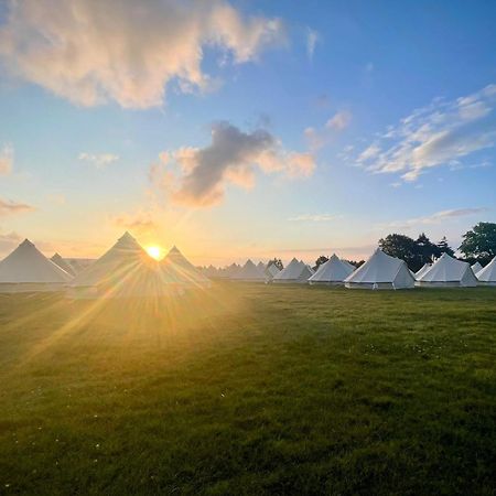 Nine Yards Bell Tents At The Tt - 캐슬타운 외부 사진